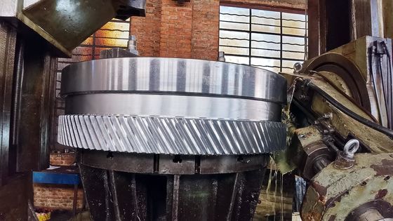 Il profilo elicoidale resistente del dente innesta l'estinzione di carburazione