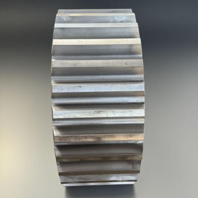 Ingranaggi cilindrici di grado ISO 7 per applicazioni pesanti a bassa velocità