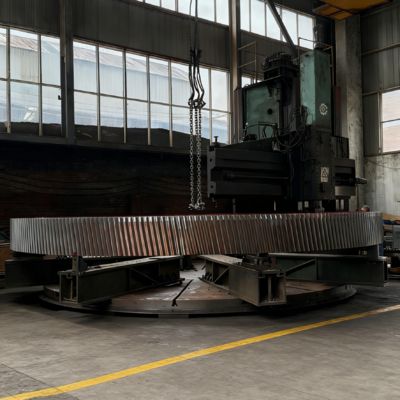 Albero di trasmissione personalizzato con fresatura e dentatura